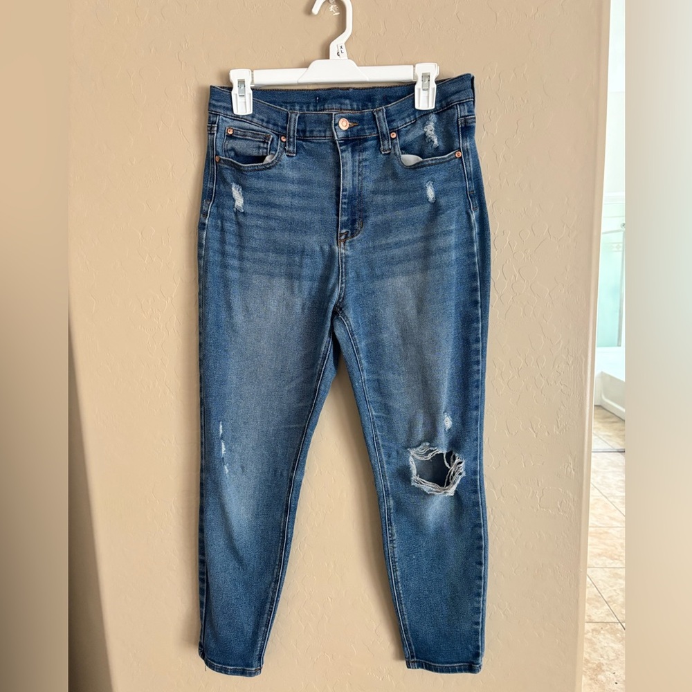 Women’s high rise jeans